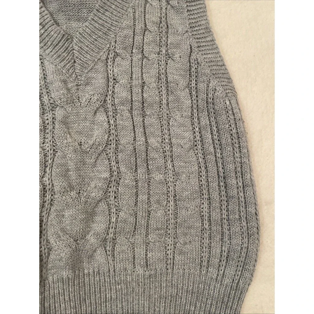 2-Women's Black / Gray Solid Cable-Knit V-Neck Sleeveless Sweater Vest , S